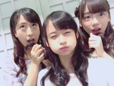 ご縁の3人。ユニット名募集中。笑のサムネイル