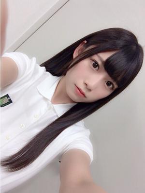 真っ白なものは汚したくなる...22 2のサムネイル