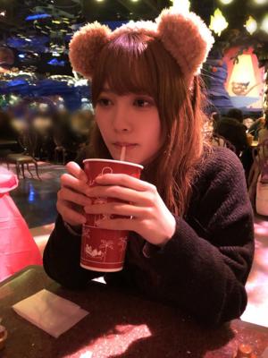 アイスティー飲んでるよ(・ω・)のサムネイル