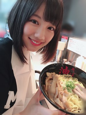たまに突然走り出したくなります。  渡邉美穂 - 画像1