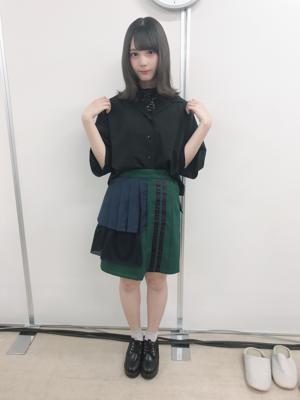 ものさしを買って袋から出す時に勢いで指を切ってしまって次の日見たら、あれ？無くなってるって、真剣に探したら手相みたいになってて1人で笑ってました。家の中で。のサムネイル