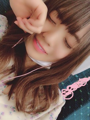 ミックスナッツとビニール袋 - 画像2