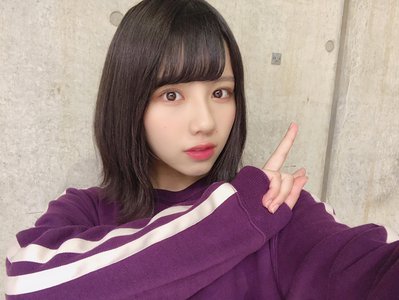 未だにフェリシアが抜けないのか、紫色の洋服ばかり着てしまう。のサムネイル