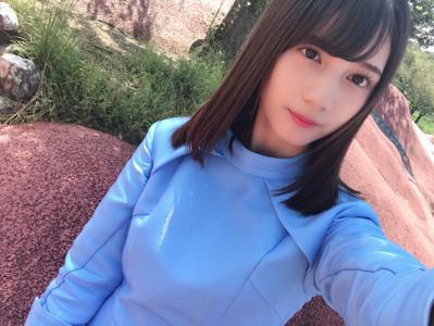 鮮やかな20色が混ざり合うとひらがなけやきの色になる。私は夢の水色で、、、のサムネイル
