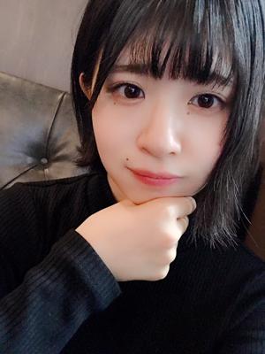 カメラフォルダを見返すと同じポーズがのサムネイル