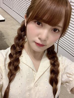 三つ編みとツインテール(・ω・)のサムネイル
