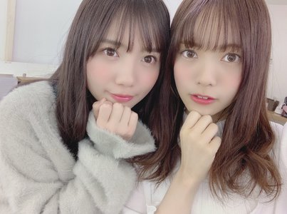 ブラウスのえりにもアイロンをのサムネイル