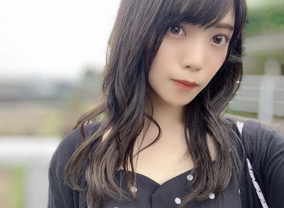 膝と紫陽花のサムネイル