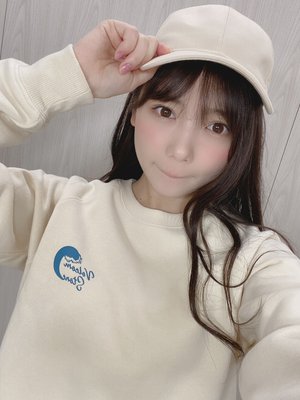 1st写真集「とっておきの恋人」発売日！！！のサムネイル
