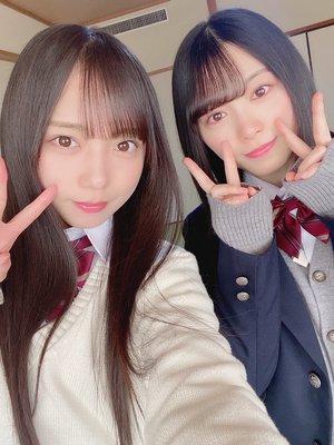 奈緒と希莉のサムネイル