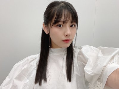 亜麻色に染った山脈のサムネイル