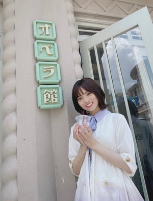 涼風と首筋の一瞬のサムネイル