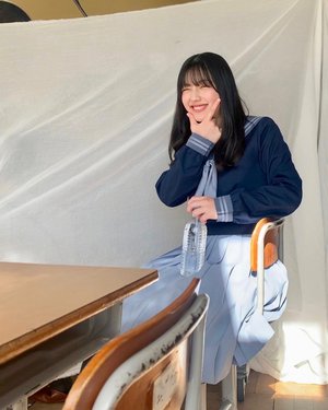新学期は絶対に一番端の後ろの席だったよ。だってワタナベだもん。のサムネイル