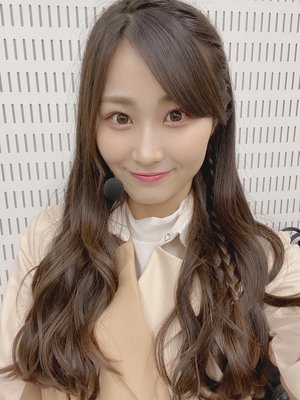 ローソンさんでメガのブラックコーヒー飲んだら目がシャキーンとなりすぎて夜だということを忘れています。それでもブラックコーヒーが好きです。あ、でも苦味が強いのはまだ苦手です。。。カフェラテも好きです。 - 画像1