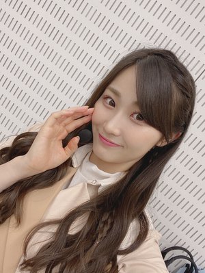 ローソンさんでメガのブラックコーヒー飲んだら目がシャキーンとなりすぎて夜だということを忘れています。それでもブラックコーヒーが好きです。あ、でも苦味が強いのはまだ苦手です。。。カフェラテも好きです。 - 画像2