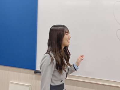 うしおさりななはちー！　めいめいが考えてくれてお気に入りなのになかなか、いまだ☺︎！というタイミングがないので今日使ってみました。　そんなめいめいからこの前いちご貰いました🍓　めいちゃんはえびとか蟹とか海鮮大好きです。お菓子は甘い系よりしょっぱい系。おせんべいとかが好きみたい。…多分ですけどね！！めいめいと話してるとなんだか優しい気持ちになれるんです。ほわーんとしてる。☺️ タイトル長くなったけど本文はそんなに長くないと思うのでぜひ読んでいただけると嬉しいです。 - 画像5
