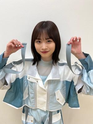 車から見るイルミネーションのサムネイル