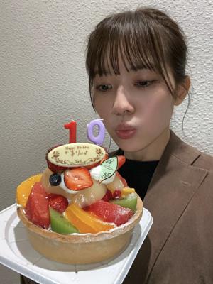 19歳になりました！！のサムネイル