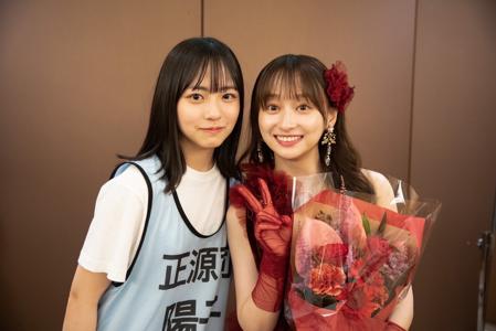 東雲を見ながらギターを弾くのが好きな正源司陽子のサムネイル