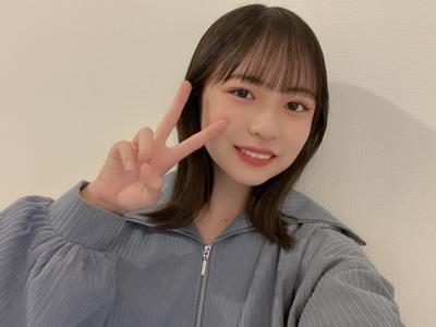 落ち込む朝は鏡で笑顔の練習をしてから行ってきますと元気に出かける正源司　陽子。のサムネイル
