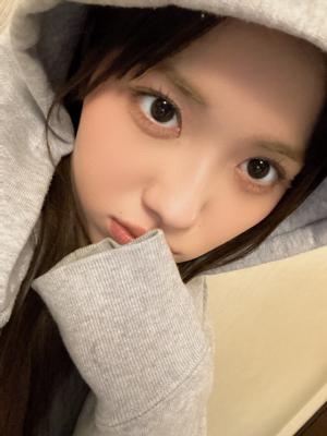 衣替え今日こそするぞ！いや、まだちょっと暖かいかもしれないから一旦1週間の天気予報見てから決めよう。あ、この気温なら半袖あった方がいいもんね！うん、まだ衣替えしなくていっか！！を繰り返す日々。のサムネイル