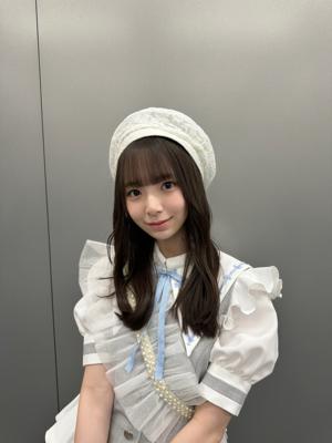どの場所にも本ひとつあればどこへでも飛び立てる。貴方ならどの本を選びますか？のサムネイル
