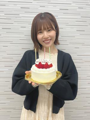 25になりました、21時〜SHOWROOMでお会いしましょう🥰のサムネイル