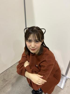 ひよりさんが今隣にいらっしゃいます。譲りませぬ。右側なら空いています。 - 画像4