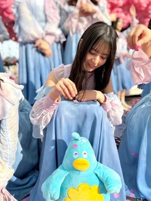 ポカが卒業写真だけが知ってるのMVオフショットを公開しました📸ぜひご覧ください🐦のサムネイル