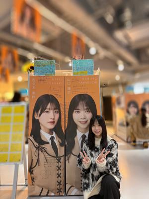 ( ¨̮ )>≡卒業写真だけが知ってるのサムネイル