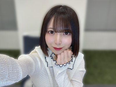 カフェラテ片手にラムネ食べたあとに焼き鮭おにぎりを食べているけど、あまりにも組み合わせ悪すぎないか？これは私が食に対して興味がないからなんだろうけど、味覚音痴でもあるような気がしてきた。いつかマヨメロンでも食べてみようかな、バカうまーマヨメローメロメローのサムネイル