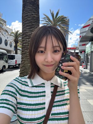 富田鈴花1st写真集のサムネイル