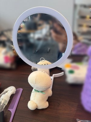 そーっと壁に寄り添うと、壁に沈んでいきそうな重力を感じる - 画像9