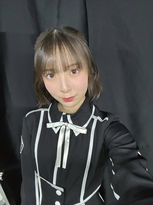 アイドル衣装は戦闘服のサムネイル