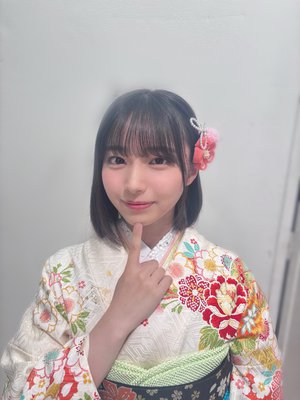 顎にお餅ついてるよ？のサムネイル