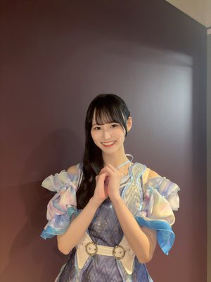 大人っぽくなりたいお年頃な高校三年生 - 画像2