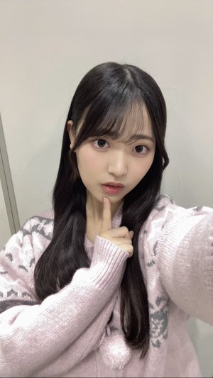 ボンボンニット『蔵盛妃那乃』のサムネイル