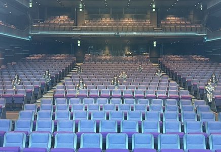 今日で1年みたいですのサムネイル
