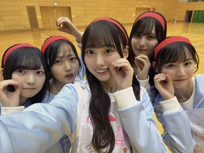道を何度も振り返ってるのサムネイル
