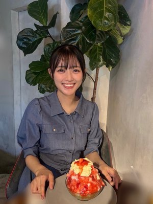 休日はカフェにのサムネイル