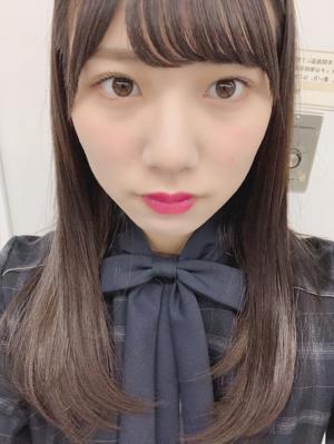 右と左  河田陽菜 - 画像7
