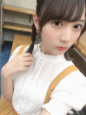 髪の毛を短くして洗うの楽になったと思ったら髪の毛細いのに量多いし乾かすの時間かかるし結局はもう同じ時間になるし。まぁ時短のために切ったんじゃないけどそのへんちょっと期待したんだけどね。寝るの遅くなるのは私のせいじゃないと信じてる…たぶん - 画像4