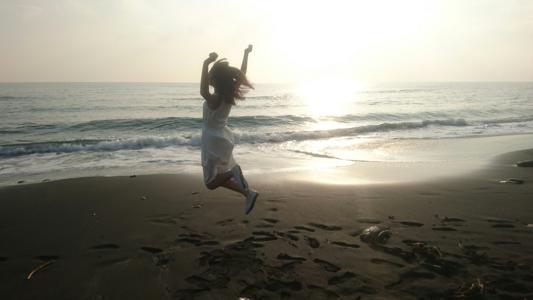 複数の道があってどの道に進んでも間違いはないと思います。だけど、どの道にも必ず困難があるはずです。私は簡単な道を望みません。 - 画像2