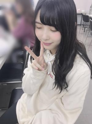 最近はやりのスマホリングっていうアクセサリーあるじゃないですか。私も16歳だし、ちょっと流行？にのりたくて、探しに行ったんです。でも、中々いいのに出会わなくて、どうしようどうしようって10分くらい悩んだ末、その時に持っていたお金じゃ足りないことに気がついて、その10分返してくれー！ってなりましたよね。買うつもり無かったけど - 画像2