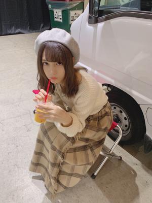 この間、服を買ったんですね、届くのに7日待ってやっと届いた~って思ったらコンタクトでした。私はいつまで待てばいいのでしょうか。いいえ違います、待たせていたのは私です。ごめんね、2日前に届いてました。気楽に行こう~ - 画像4