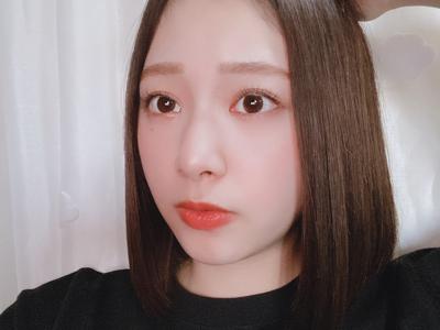 ヨーグルトには冷凍マンゴー。常温ではなく冷凍がポイントです。マンゴーを入れて1分もすれば周りにシャリシャリヨーグルトが現れるんです。 - 画像2