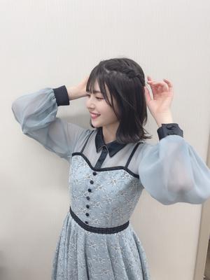 ここからも皆既月食見えるかな〜ってベランダに出たら、そこに見えたのは空を見上げる微笑ましい親子でした🌒 - 画像2