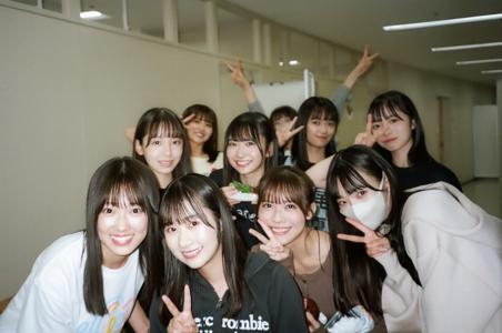 何故私が今柄にもなくお花を持って歩いているのかというと、それは私自身も想像していなかった理由であって - 画像5