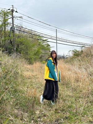 気づいたら時間が経ってるこの数日、勿体無さも感じ、でもこの時間が最高なんだよって思いながら。時の流れは待ってはくれませんし、かと言って、有意義に過ごすことだけに執着すると、それもそれで後悔しそうだから、やっぱり何も考えないで過ごすことが私に合ってる。結論は…自分に正直になれってことですか。 - 画像2