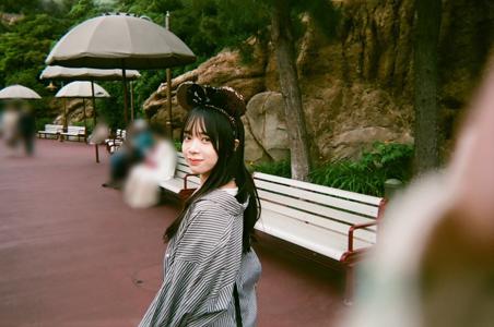 少し曇り空、日曜日の午前 - 画像3
